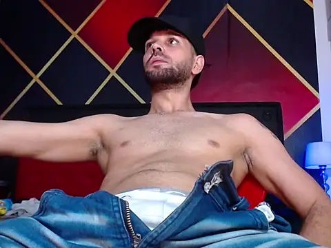 Snapshot of Cristian_white chatting on 03-16-25, 10:42 Cristian white online show from 03-16-25, 10:42