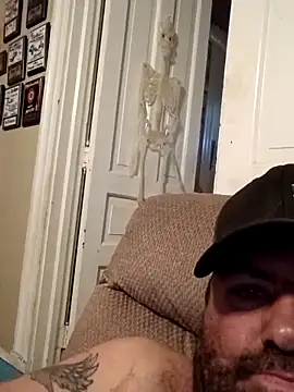 Rcraigue4 online show from 11-04-25, 09:58