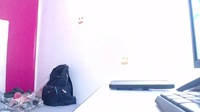 tinyy whore18 online show from 02-26-25, 02:25