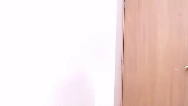 tinyy whore18 online show from 03-18-25, 05:42