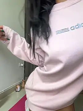 Bella Smiith  online show from 12-22-25, 04:04