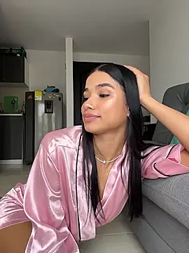 Bella Smiith  online show from 01-13-26, 02:33