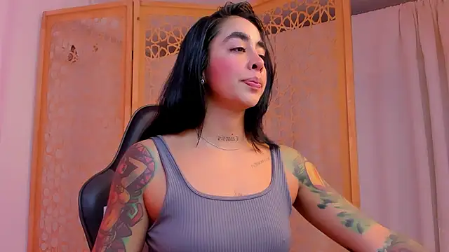 sophierooy22 online show from 12-03-24, 11:13