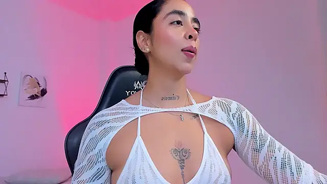 sophierooy22 online show from 02-24-26, 01:14