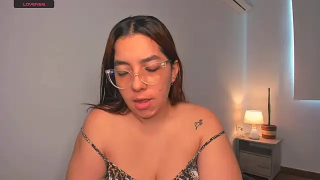 brithany olson25 online show from 03-04-25, 03:59