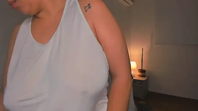 Snapshot of brithany_olson25 chatting on 03-18-25, 09:42 brithany olson25 online show from 03-18-25, 09:42