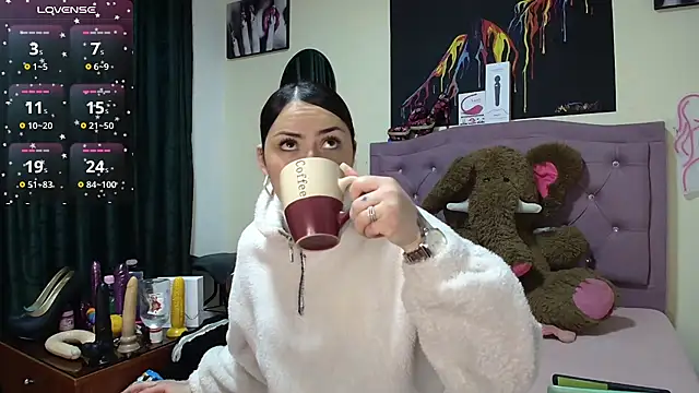 Emmie Hot online show from 11-12-25, 12:16