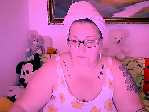 mayamayx online show from 10-19-25, 07:25