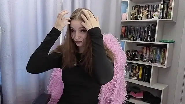 LillyFan-X online show from 09-20-25, 04:24