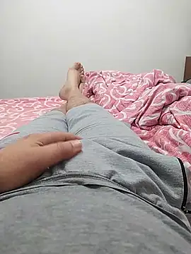 Snapshot of ALEX19833 chatting on 11-28-25, 06:05 ALEX19833 online show from 11-28-25, 06:05