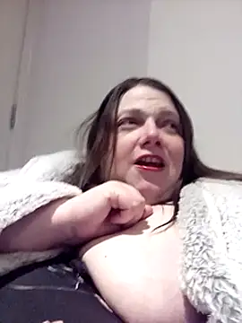 HotHornyEmmaX online show from 03-18-25, 09:43