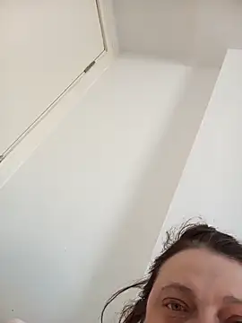 HotHornyEmmaX online show from 03-19-26, 09:57