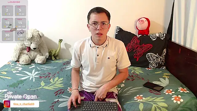 Tina 4 Charlie online show from 10-13-25, 02:17