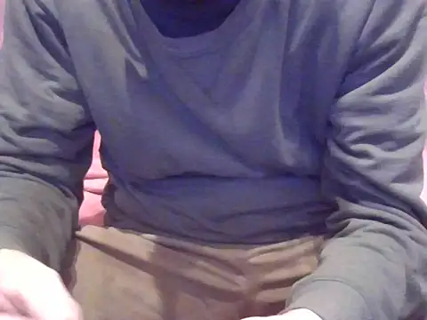 Snapshot of H50france chatting on 11-07-25, 08:20 H50france online show from 11-07-25, 08:20