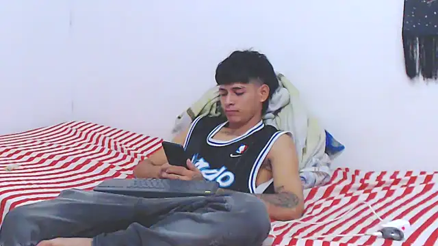 lu nastyboy18 online show from 10-02-25, 07:54