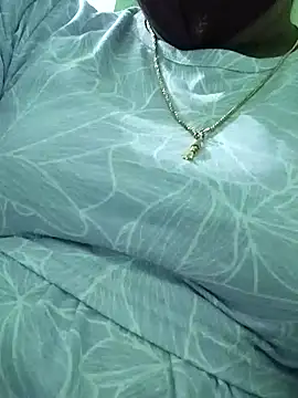 Snapshot of Tamil_Aathira chatting on 01-24-25, 04:49 Tamil Aathira online show from 01-24-25, 04:49