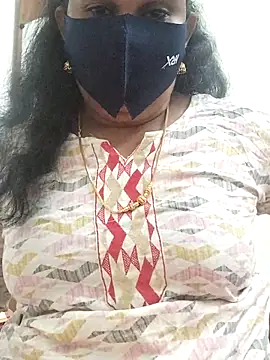 Snapshot of Tamil_Aathira chatting on 02-13-25, 08:03 Tamil Aathira online show from 02-13-25, 08:03