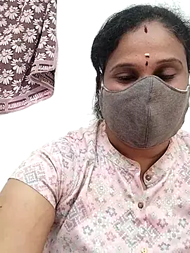 Snapshot of Tamil_Aathira chatting on 03-06-25, 11:14 Tamil Aathira online show from 03-06-25, 11:14