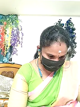 Snapshot of Tamil_Aathira chatting on 11-11-25, 03:23 Tamil Aathira online show from 11-11-25, 03:23