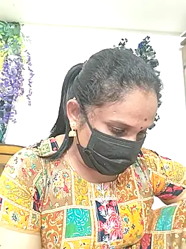 Snapshot of Tamil_Aathira chatting on 11-24-25, 06:40 Tamil Aathira online show from 11-24-25, 06:40