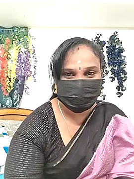 Snapshot of Tamil_Aathira chatting on 11-28-25, 05:48 Tamil Aathira online show from 11-28-25, 05:48