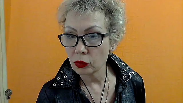 NessyJenixs online show from 02-03-25, 06:49