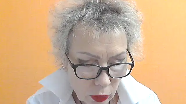 Snapshot of NessyJenixs chatting on 10-10-25, 01:32 NessyJenixs online show from 10-10-25, 01:32