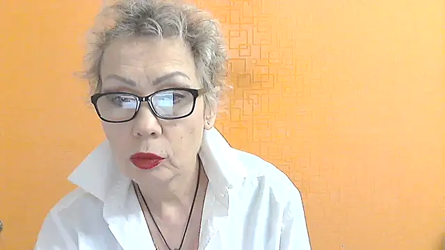 NessyJenixs online show from 12-20-25, 03:08