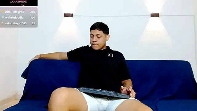 Tylerdrdn online show from 11-02-25, 08:00