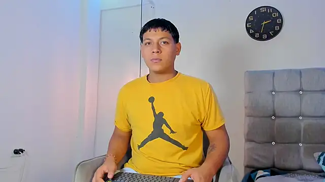 Tylerdrdn online show from 11-10-25, 05:39