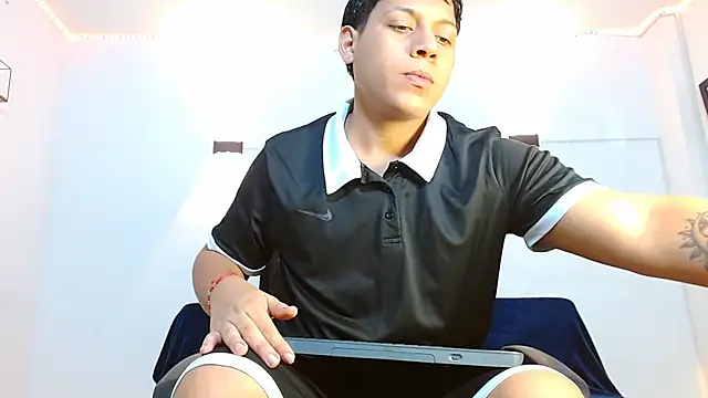 Tylerdrdn online show from 12-03-25, 10:41