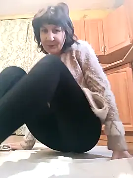 Snapshot of Laura_Kiss chatting on 01-17-26, 05:56 Laura Kiss online show from 01-17-26, 05:56