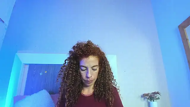 Snapshot of Bryna_ chatting on 02-02-25, 06:04 Bryna online show from 02-02-25, 06:04