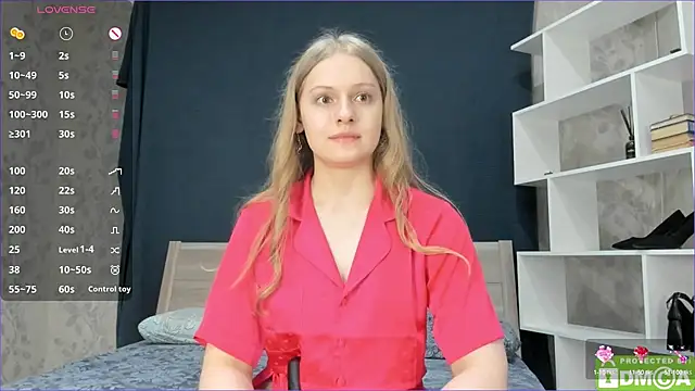 Snapshot of onelovelyalice chatting on 03-07-25, 09:38 onelovelyalice online show from 03-07-25, 09:38