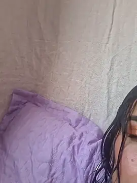 Snapshot of novinhatransexy chatting on 04-15-26, 05:09 novinhatransexy online show from 04-15-26, 05:09