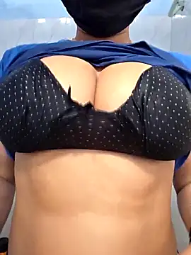 Snapshot of Hot_honey77 chatting on 10-09-25, 04:54 Hot honey77 online show from 10-09-25, 04:54