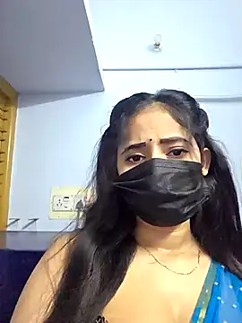 Snapshot of Hot_honey77 chatting on 10-16-25, 05:36 Hot honey77 online show from 10-16-25, 05:36