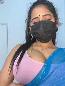 Snapshot of Hot_honey77 chatting on 10-19-25, 05:35 Hot honey77 online show from 10-19-25, 05:35