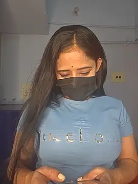 Snapshot of Hot_honey77 chatting on 11-17-25, 05:08 Hot honey77 online show from 11-17-25, 05:08