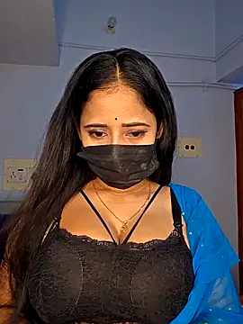 Snapshot of Hot_honey77 chatting on 11-18-25, 07:13 Hot honey77 online show from 11-18-25, 07:13