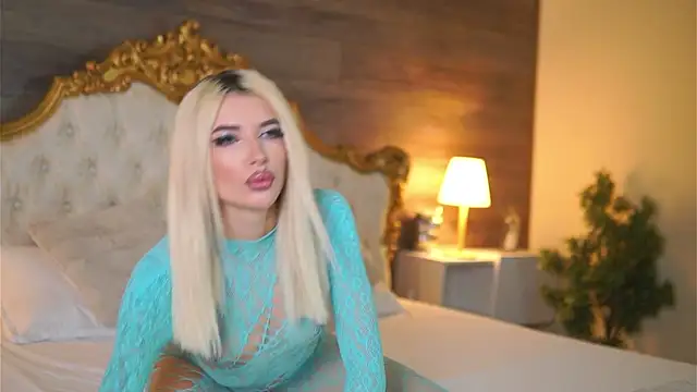 Juicy Jessye online show from 02-14-25, 08:26