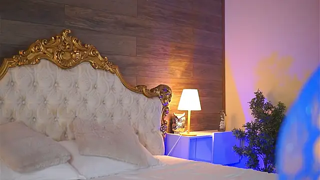 Juicy Jessye online show from 02-23-25, 08:44