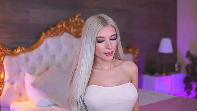 Juicy Jessye online show from 11-13-25, 08:52