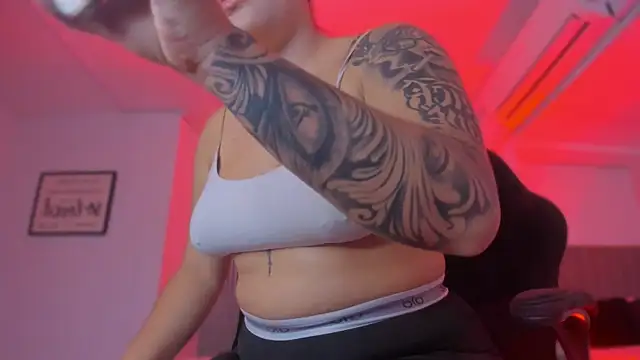 Snapshot of bonnieAn chatting on 09-11-25, 11:32 bonnieAn online show from 09-11-25, 11:32