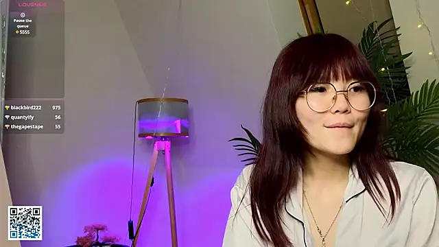SilverAmos online show from 02-21-25, 04:26