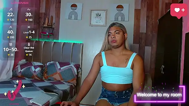 Snapshot of electrabrowns chatting on 10-23-25, 02:38 electrabrowns online show from 10-23-25, 02:38