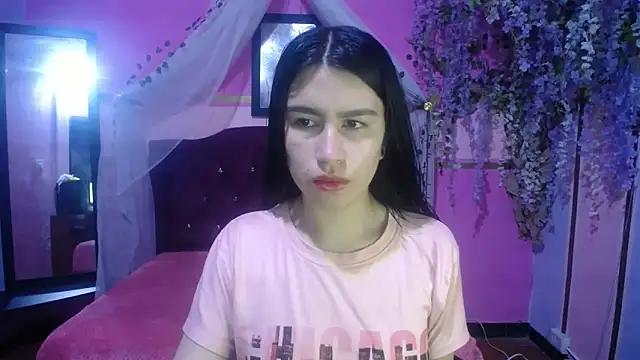 GraceSquirtExtrem online show from 03-18-25, 11:30
