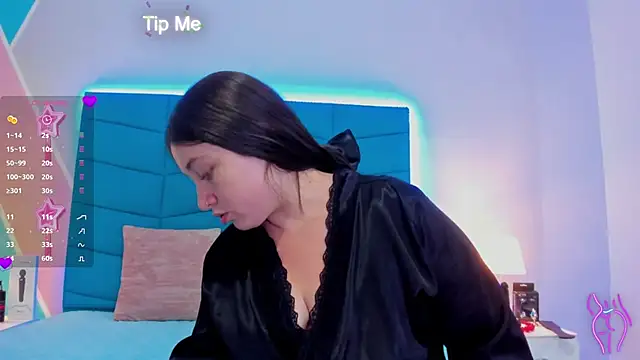 Luciana brown  online show from 01-25-25, 11:43