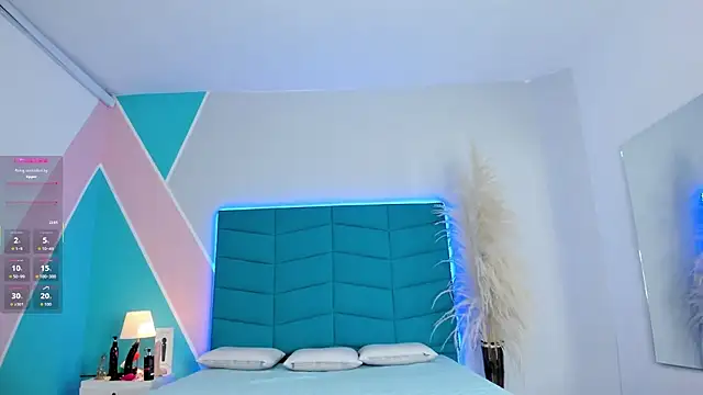 Luciana brown  online show from 11-12-25, 08:08