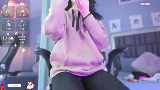 Raven jade  online show from 11-20-25, 07:35